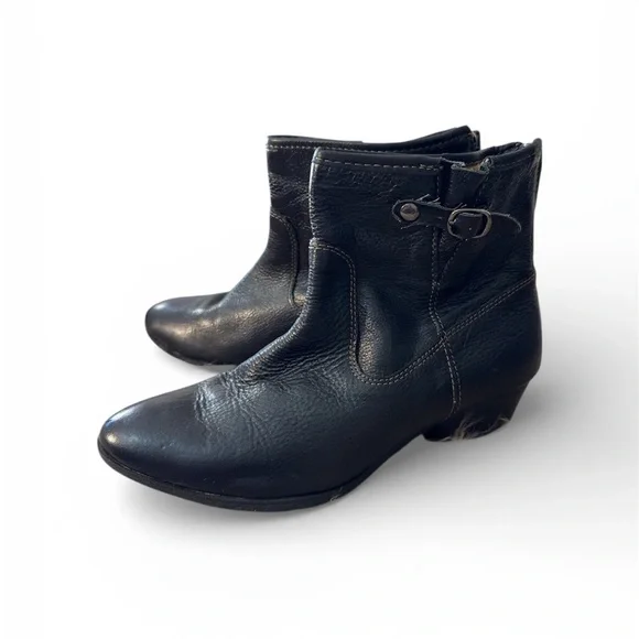 Sofft Black Ankle Boots with Buckle, women’s 7.5​ - Picture 2 of 13